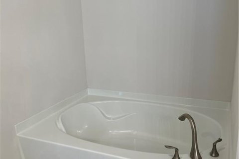 Villa ou maison à louer à St. Lucie, Floride: 3 chambres, 163.97 m2 № 2309113 - photo 19