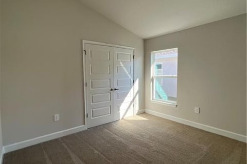 Villa ou maison à louer à St. Lucie, Floride: 3 chambres, 163.97 m2 № 2309113 - photo 13