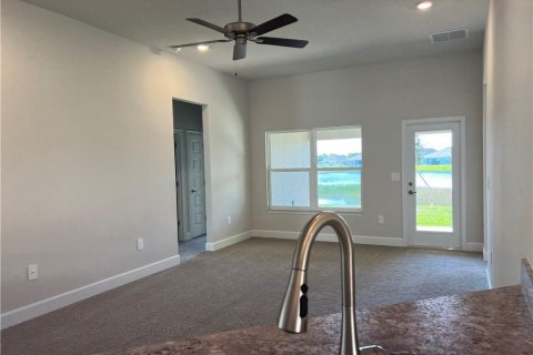 Villa ou maison à louer à St. Lucie, Floride: 3 chambres, 163.97 m2 № 2309113 - photo 8