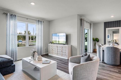 Villa ou maison à vendre à Poinciana, Floride: 4 chambres, 169.83 m2 № 1803622 - photo 4