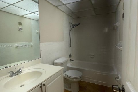 Copropriété à louer à Hialeah, Floride: 1 chambre, 39.86 m2 № 2358007 - photo 11