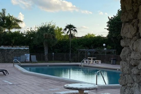 Copropriété à louer à Hialeah, Floride: 1 chambre, 39.86 m2 № 2358007 - photo 18