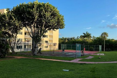 Copropriété à louer à Hialeah, Floride: 1 chambre, 39.86 m2 № 2358007 - photo 17