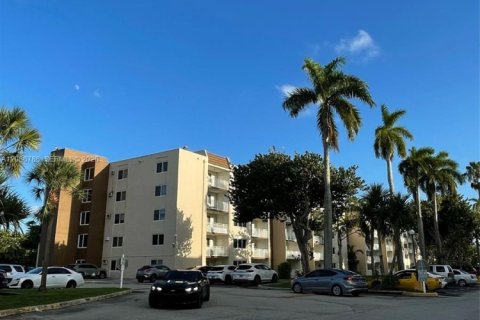 Condo à Hialeah, Floride, 1 chambre № 2358007