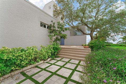 Villa ou maison à vendre à Saint Petersburg, Floride: 3 chambres, 365.57 m2 № 1904833 - photo 3
