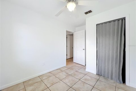 Villa ou maison à vendre à Orlando, Floride: 3 chambres, 155.98 m2 № 2204140 - photo 16