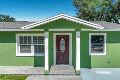 Villa ou maison à vendre à Orlando, Floride: 3 chambres, 155.98 m2 № 2204140 - photo 2