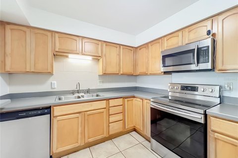 Villa ou maison à vendre à Orlando, Floride: 3 chambres, 155.98 m2 № 2204140 - photo 7