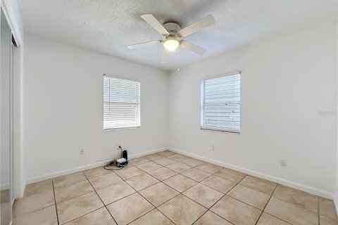 Villa ou maison à vendre à Orlando, Floride: 3 chambres, 155.98 m2 № 2204140 - photo 19