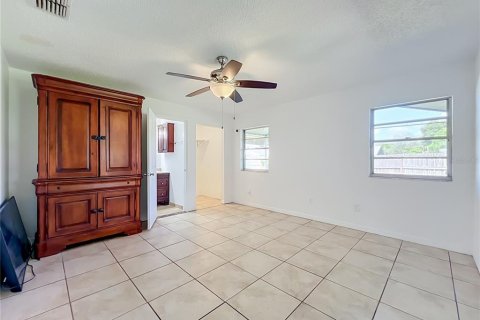 Villa ou maison à vendre à Orlando, Floride: 3 chambres, 155.98 m2 № 2204140 - photo 14