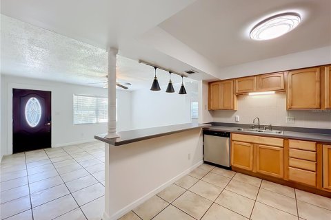 Villa ou maison à vendre à Orlando, Floride: 3 chambres, 155.98 m2 № 2204140 - photo 10