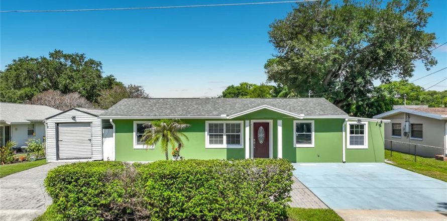 Villa ou maison à Orlando, Floride 3 chambres, 155.98 m2 № 2204140