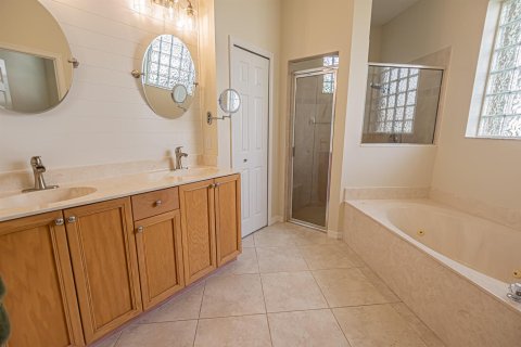 Casa en venta en Port St. Lucie, Florida, 4 dormitorios, 197.7 m2 № 2078355 - foto 14