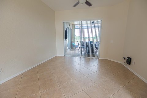 Casa en venta en Port St. Lucie, Florida, 4 dormitorios, 197.7 m2 № 2078355 - foto 11