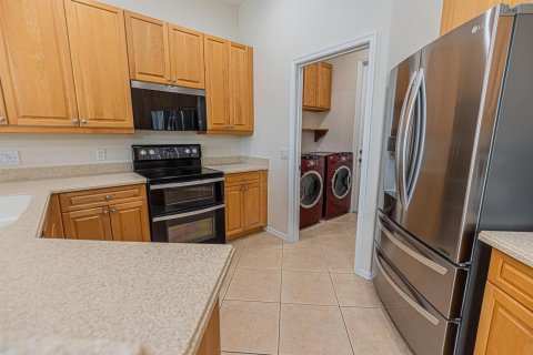 Casa en venta en Port St. Lucie, Florida, 4 dormitorios, 197.7 m2 № 2078355 - foto 8
