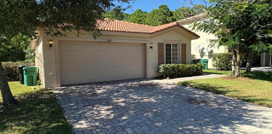 Villa ou maison à Port St. Lucie, Floride 4 chambres, 148.27 m2 № 2407722