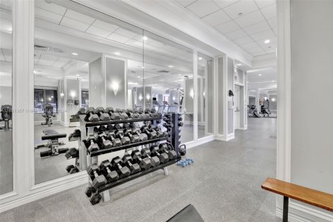 Condominio en venta en Bal Harbour, Florida, 2 dormitorios, 128.95 m2 № 2077100 - foto 30