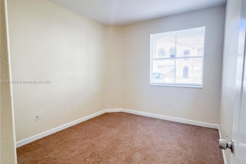 Купить кондоминиум в Хомстед, Флорида 3 спальни, 108.32м2, № 1969539 - фото 21