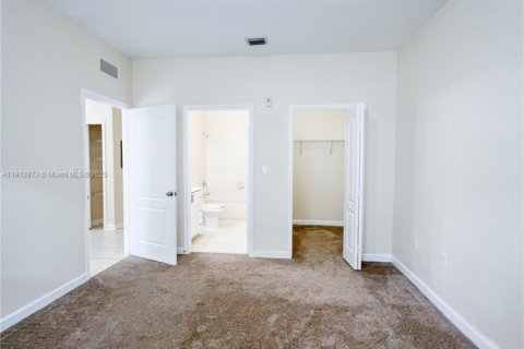 Купить кондоминиум в Хомстед, Флорида 3 спальни, 108.32м2, № 1969539 - фото 6