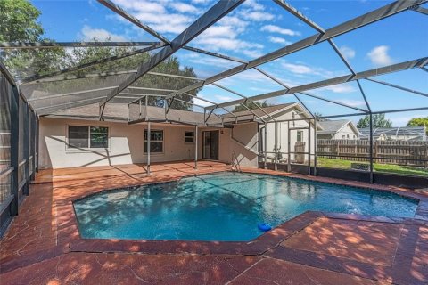 House in Oviedo, Florida 3 bedrooms, 139.73 sq.m. № 1919449 - photo 25
