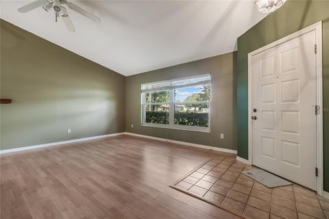 House in Oviedo, Florida 3 bedrooms, 139.73 sq.m. № 1919449 - photo 4