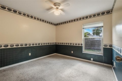 House in Oviedo, Florida 3 bedrooms, 139.73 sq.m. № 1919449 - photo 18