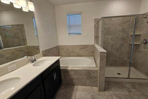 Adosado en venta en Kissimmee, Florida, 4 dormitorios, 192.03 m2 № 1848599 - foto 12