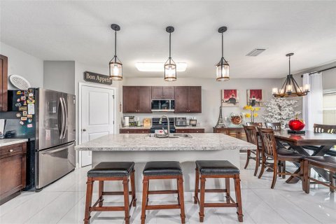 Casa en venta en Ocala, Florida, 5 dormitorios, 247.21 m2 № 2208190 - foto 8