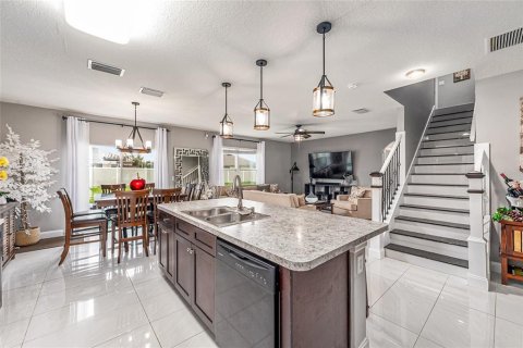 Casa en venta en Ocala, Florida, 5 dormitorios, 247.21 m2 № 2208190 - foto 13