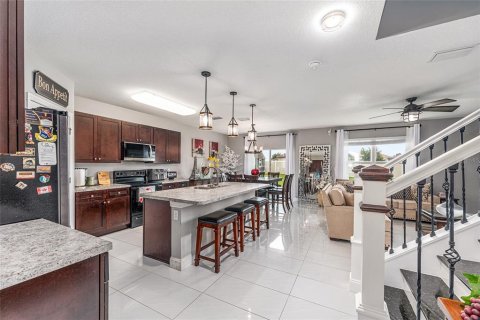 Casa en venta en Ocala, Florida, 5 dormitorios, 247.21 m2 № 2208190 - foto 7