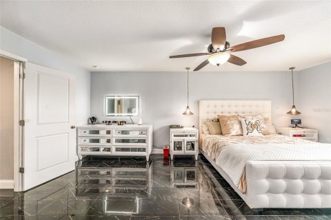 Casa en venta en Ocala, Florida, 5 dormitorios, 247.21 m2 № 2208190 - foto 29