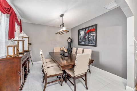 Casa en venta en Ocala, Florida, 5 dormitorios, 247.21 m2 № 2208190 - foto 5