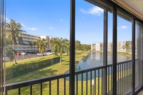Condo à Dania Beach, Floride, 2 chambres № 2080327