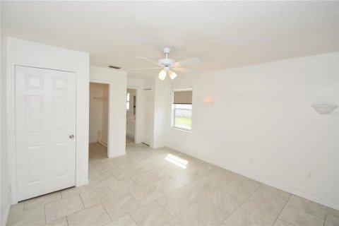 House in Palm Coast, Florida 3 bedrooms, 148.27 sq.m. № 1907274 - photo 29