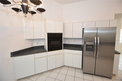 House in Palm Coast, Florida 3 bedrooms, 148.27 sq.m. № 1907274 - photo 13