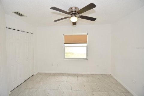 House in Palm Coast, Florida 3 bedrooms, 148.27 sq.m. № 1907274 - photo 19