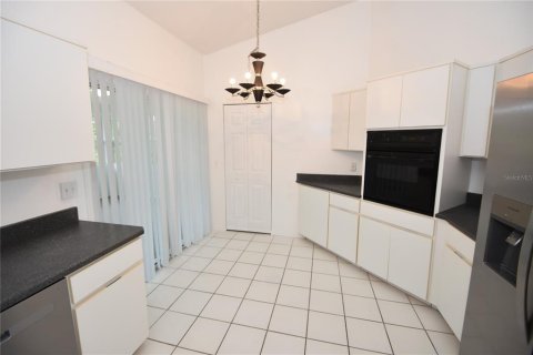 House in Palm Coast, Florida 3 bedrooms, 148.27 sq.m. № 1907274 - photo 15