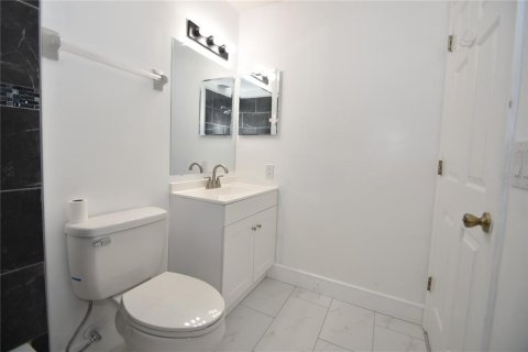 House in Palm Coast, Florida 3 bedrooms, 148.27 sq.m. № 1907274 - photo 24