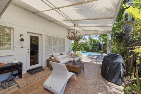 House in Fort Lauderdale, Florida 2 bedrooms, 113.25 sq.m. № 2274693 - photo 24