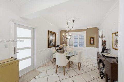 House in Fort Lauderdale, Florida 2 bedrooms, 113.25 sq.m. № 2274693 - photo 14
