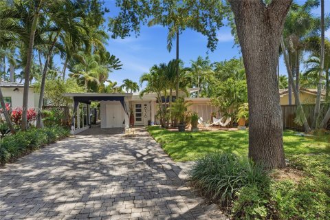 House in Fort Lauderdale, Florida 2 bedrooms, 113.25 sq.m. № 2274693 - photo 8