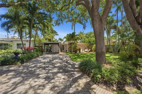 House in Fort Lauderdale, Florida 2 bedrooms, 113.25 sq.m. № 2274693 - photo 7