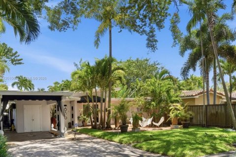 House in Fort Lauderdale, Florida 2 bedrooms, 113.25 sq.m. № 2274693 - photo 2