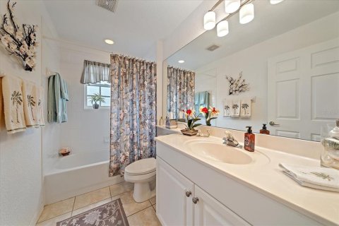 Condo in Bradenton, Florida, 3 bedrooms  № 1524648 - photo 24