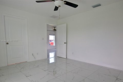 Villa ou maison à vendre à Fort Myers, Floride: 4 chambres, 145.48 m2 № 1942612 - photo 24