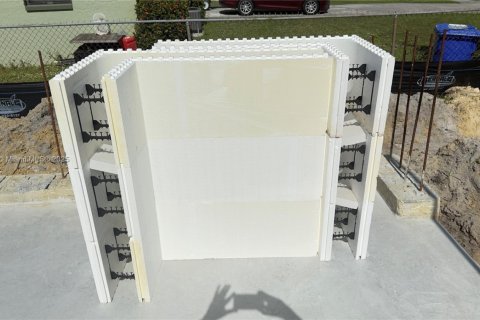 Villa ou maison à vendre à Fort Myers, Floride: 4 chambres, 145.48 m2 № 1942612 - photo 14