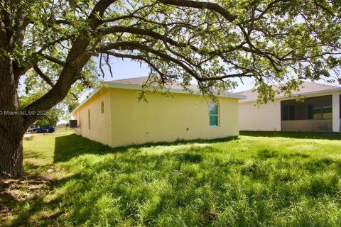 Villa ou maison à vendre à Fort Myers, Floride: 4 chambres, 145.48 m2 № 1942612 - photo 9