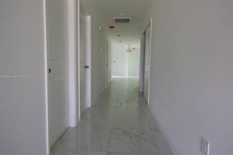 Villa ou maison à vendre à Fort Myers, Floride: 4 chambres, 145.48 m2 № 1942612 - photo 13