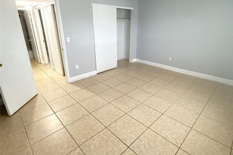 Condominio en alquiler en Orlando, Florida, 2 dormitorios, 83.24 m2 № 1909108 - foto 15