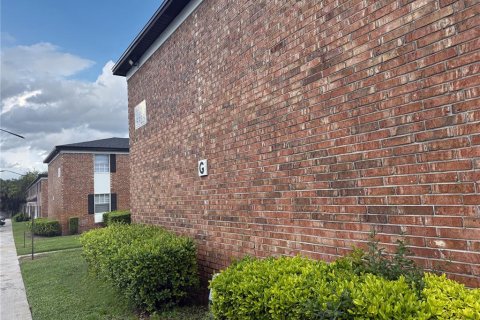 Condominio en alquiler en Orlando, Florida, 2 dormitorios, 83.24 m2 № 1909108 - foto 3